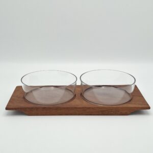 Saara Hopea leikkelevati Nuutajärvi – tiikki ja lasi